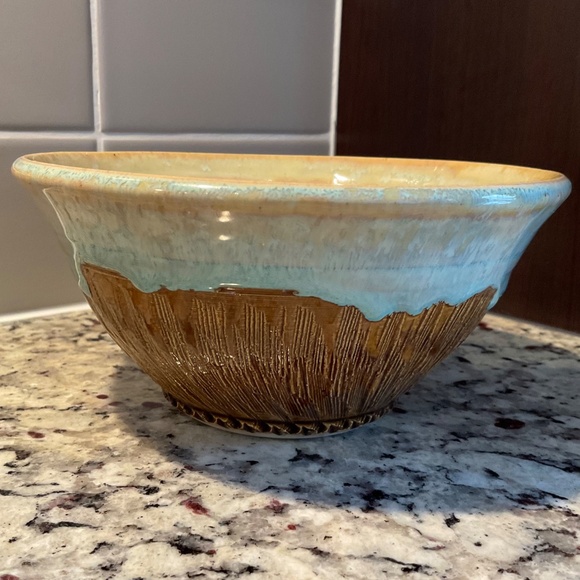 Handmade Ceramic Bowl - Drip Glaze Pottery - Picture 4 of 15